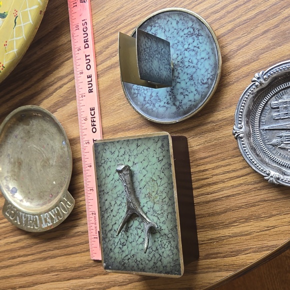 Primitive Antique Wooden & Metal Lidded 5 x 3 1/2 ANTLER - Picture 7 of 8